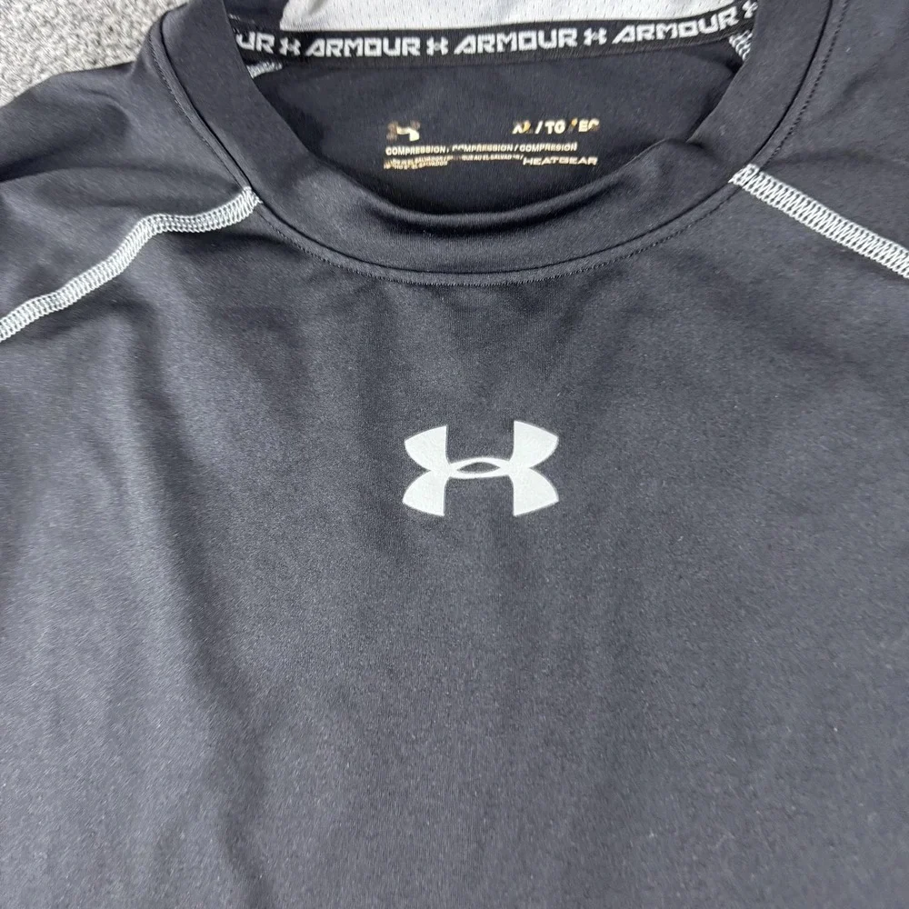 Under Armour HeatGear Shirt Mens XL Black Long Sleeve Compression Base Layer